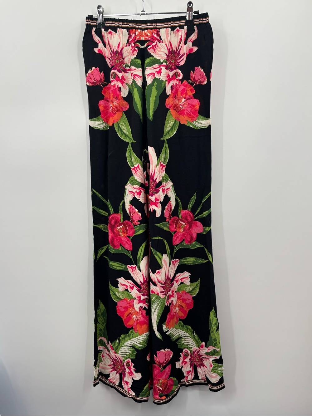2PC Free Market Women’s Size S Floral Wrap Crop Top & Pants Black Pink Boho - Picture 9 of 9